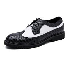 Load image into Gallery viewer, Tangnest British Style Men&#39;s Brogue Shoes